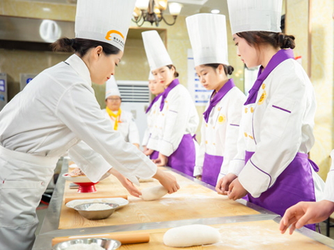厨师培训学校要多少钱,陕西新东方厨师培训