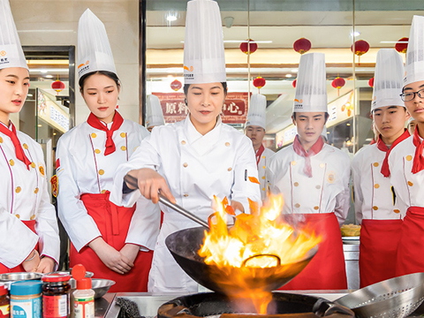 西安学厨师的正规学校有哪些,陕西新东方厨师培训学校